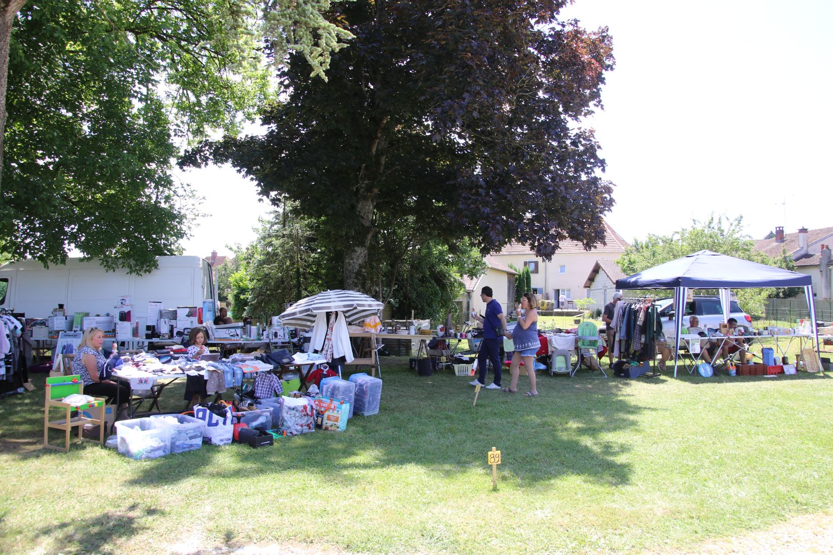 Flohmarkt in Lamarche